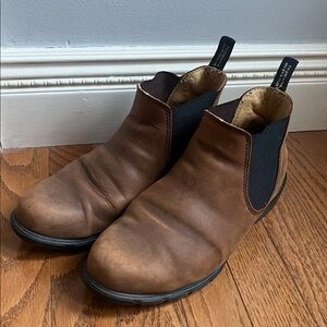 BLUNDSTONE RUSTIC BROWN LEATHER CHELSEA BOOTS SIZE US 9